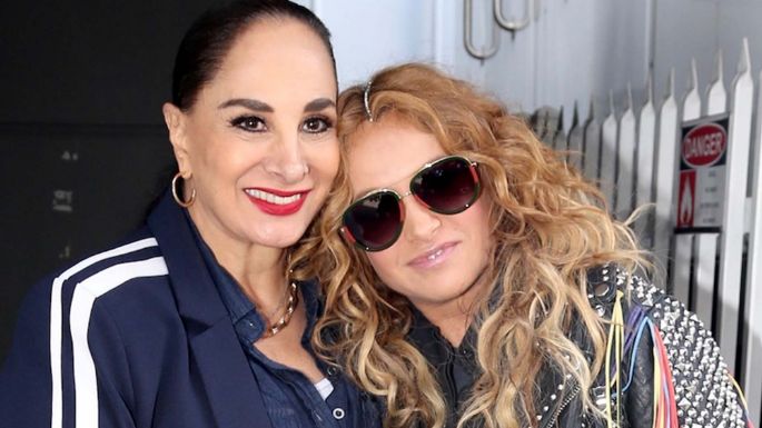 Paulina Rubio rompe el silencio y recuerda a su madre; ¿la extraña?