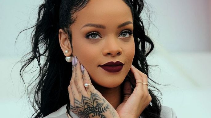 Rihanna da conferencia de prensa previo a su presentación en el 'Super Bowl' y esto dijo