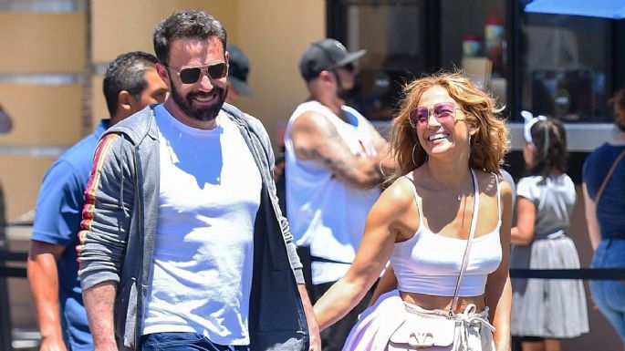 Ben Affleck y Jennifer Lopez fueron captados juntos yéndose de vacaciones