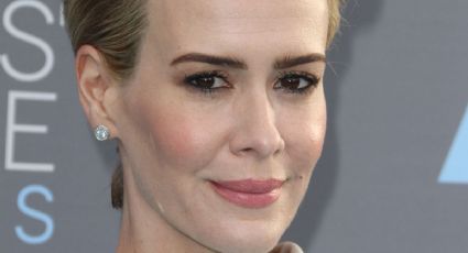 Sarah Paulson estrena cambio radical de look mientras recibe premio por 'American Crime Story'