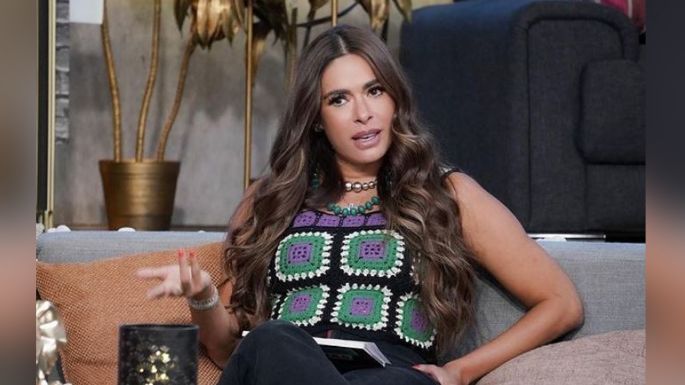 Galilea Montijo se enfunda en elegante vestido negro y sorprende a toda Televisa