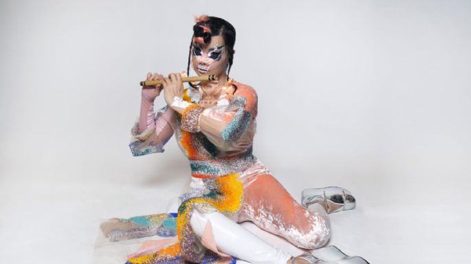 Björk anuncia su nuevo álbum 'Fossora', el cual está inspirado en el dolor por la muerte de su madre