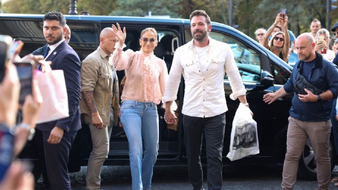 Jennifer Lopez y Ben Affleck son vistos en el hospital después de accidente de la madre del actor