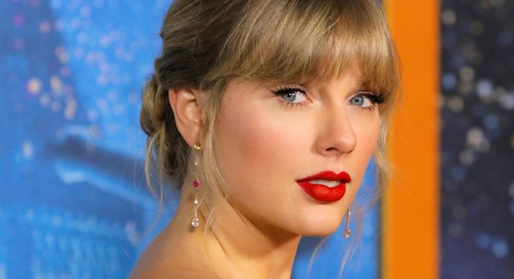 Taylor Swift anuncia nuevo álbum después una sorprendente noche en los Premios MTV VMA 2022