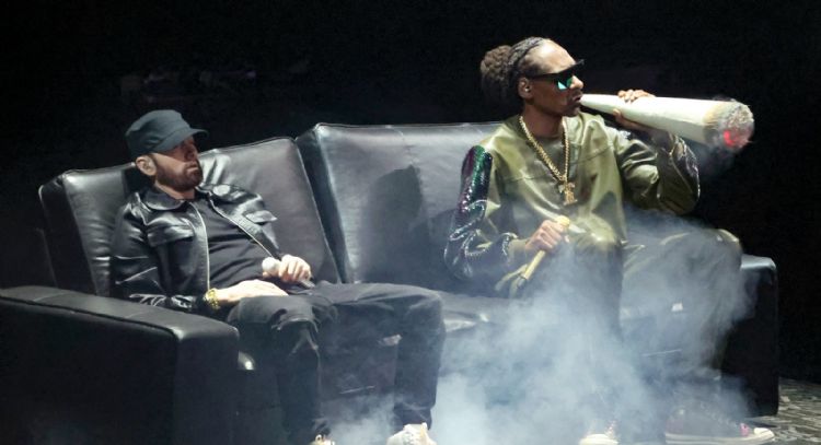 Snoop Dogg y Eminem sorprenden al presentarse en los MTV VMA 2022; así fue su actuación