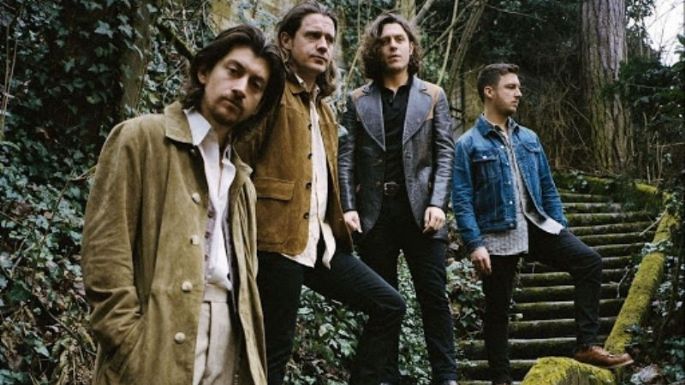 Arctic Monkeys lanzan la canción 'There'd Better Be A Mirrorball' como adelanto de su nuevo disco