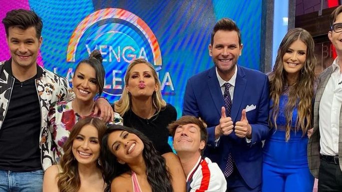 Golpe a 'Hoy': TV Azteca elegiría a esta conductora para suplir a Cynthia Rodríguez en 'VLA'