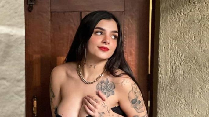 Karely Ruiz pone a sudar a sus seguidores al presumir de manera peculiar su soltería