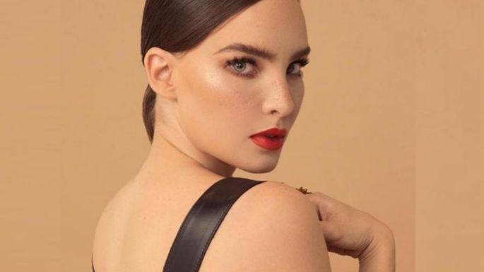 FOTO: Belinda demuestra su belleza con este increíble 'look' rosa y le llueven halagos; así modela