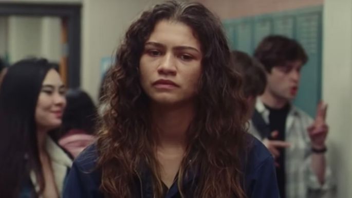 Zendaya hace historia como la primera mujer de color en ganar un Emmy 2 veces cono mejor actriz