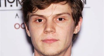 Netflix revela nuevas imágenes de Evan Peters como Jeffrey Dahmer en 'Monster' de Ryan Murphy