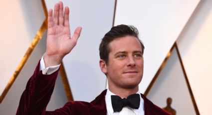 Exnovia de Armie Hammer revela que él le presentó a su madre 3 días después de “horrible” encuentro íntimo