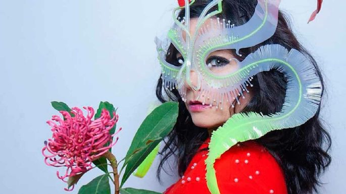 Björk lanza su nueva canción titulada 'Ancestress', la cual es un tributo a su difunta madre