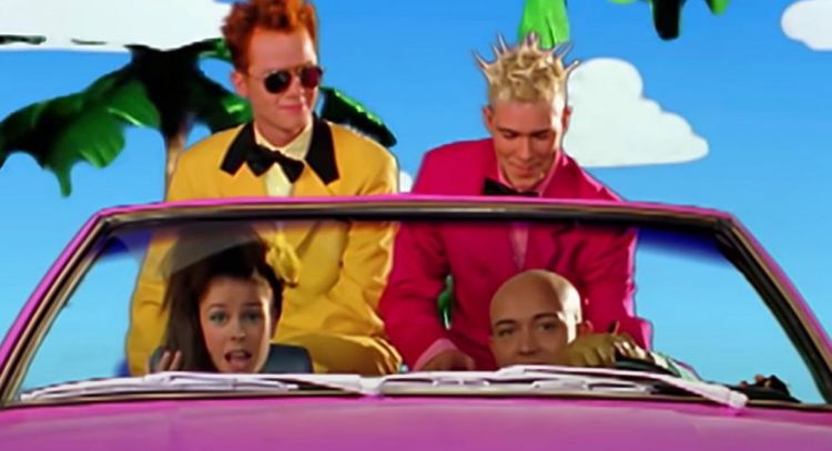 'Barbie Girl' de Aqua festeja 25 años y la banda habla sobre la reacción violenta y la película