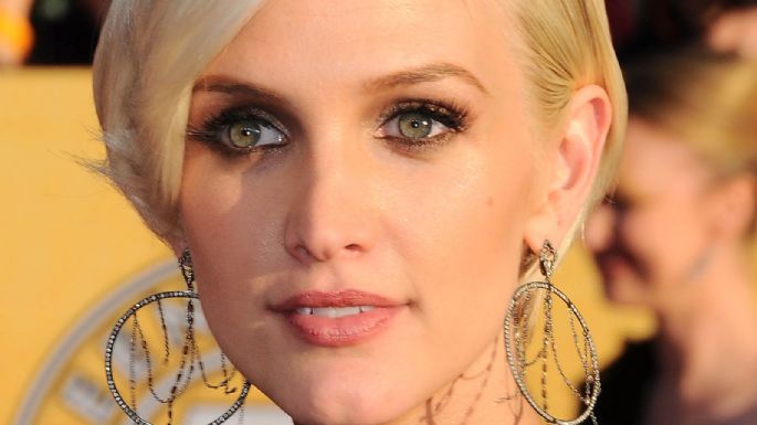 Ashlee Simpson revela cómo reaccionó cuando a su hijo menor de edad le ofrecieron vino