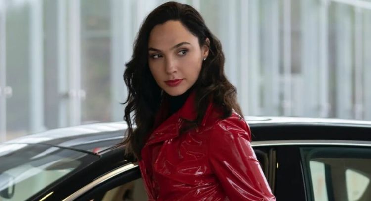 Gal Gadot conquista Instagram al mostrar la forma correcta y sensual de usar un traje; mírala aquí