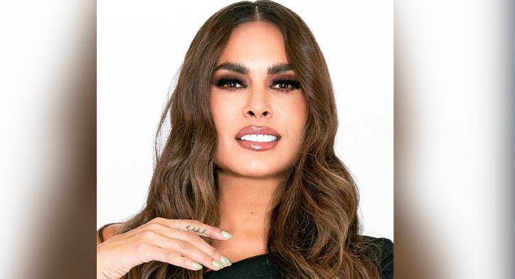 Galilea Montijo se enfunda en destacado outfit verde y enamora a todo Unicable