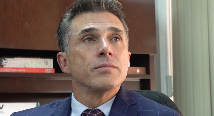 Sergio Mayer rompe el silencio y se defiende por mostrar ropa interior en entrevistas; esto dijo