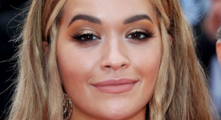 Rita Ora es vista vestida de novia y confirma boda con Taika Waititi