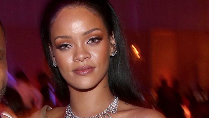 Revelan que Rihanna llevará a su bebé a su presentación en el Super Bowl