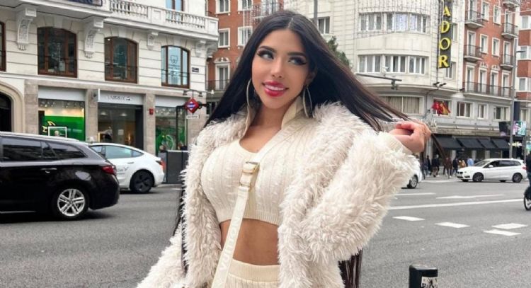 (Foto) Yeri Mua sorprende a sus seguidores al mostrarse con abdomen abultado, ¿embarazada?