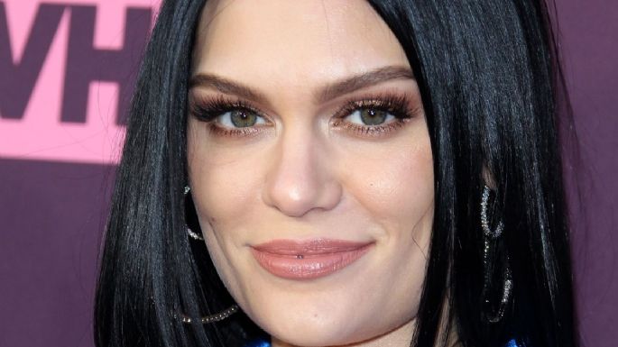 Tras sufrir aborto espontaneo, Jessie J revela que está embarazada