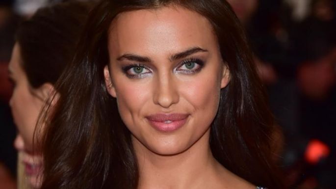 Irina Shayk roba suspiros mostrándose en lencería por su cumpleaños