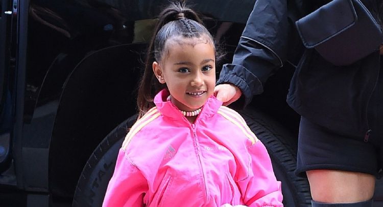 North West trae de vuelta audio de Kourtney Kardashian arremedando a Kim Kardashian