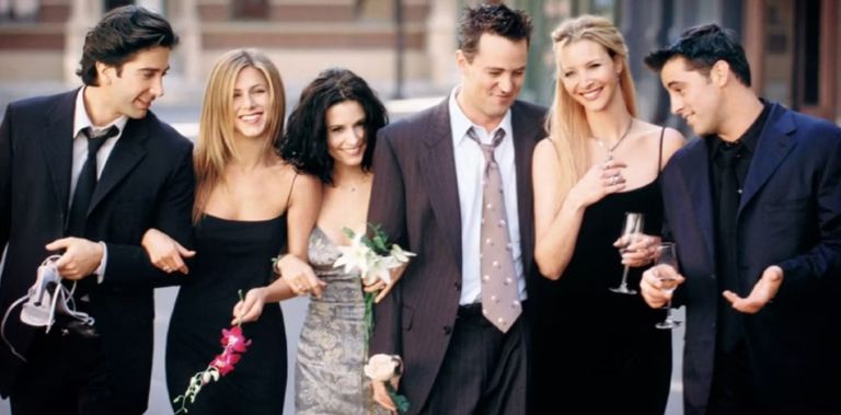 El elenco de 'Friends' está "completamente devastado" por la muerte de Matthew Perry