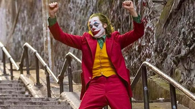 Joaquin Phoenix baila bajo la lluvia en una nueva imagen de 'Joker: Folie à Deux'; mírala aquí