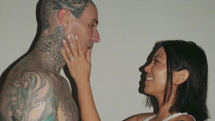 Kourtney Kardashian rompe el silencio mientras hace un tributo de cumpleaños a Travis Barker