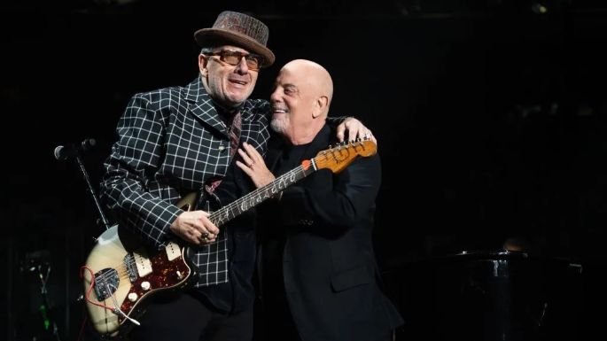 Elvis Costello y Billy Joel deleitan a sus fans e interpretan juntos 'Pump It Up' y 'Allentown'