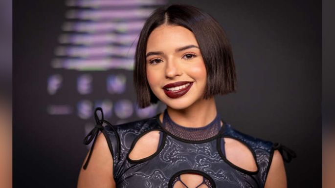Ángela Aguilar reaparece en Instagram y deleita a sus fans con este ceñido vestido negro: "Linda"