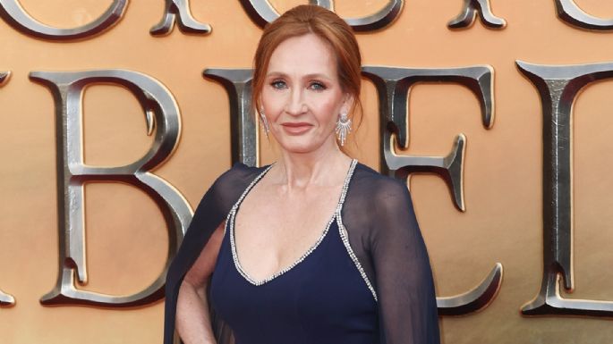 J.K. Rowling declara que sus presuntos comentarios 'transfóbicos' fueron malinterpretados por esto