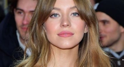 Sydney Sweeney conquista a la audiencia con un sensual y escotado vestido rojo en Instagram