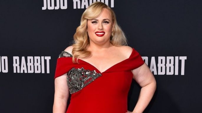 Rebel Wilson anuncia su compromiso con Ramona Agruma mientras estaban en Disneyland