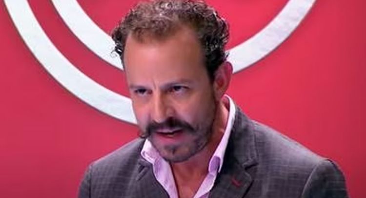 Tras 'regreso' a TV Azteca, acusan a Benito Molina de acosador y trabajar ebrio en 'MasterChef'