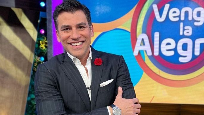 Tras renunciar a Televisa y dejar 'Hoy', conductores abuchean a Mauricio Barcelata en 'VLA'