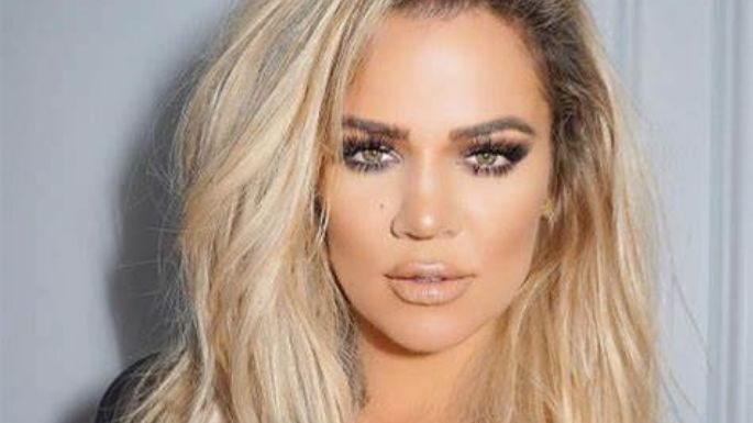 Khloé Kardashian comparte un lindo clip de su bebé con un mono dálmata