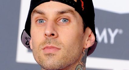 Travis Barker se disloca un dedo a pocas semanas de iniciar la gira con Blink-182