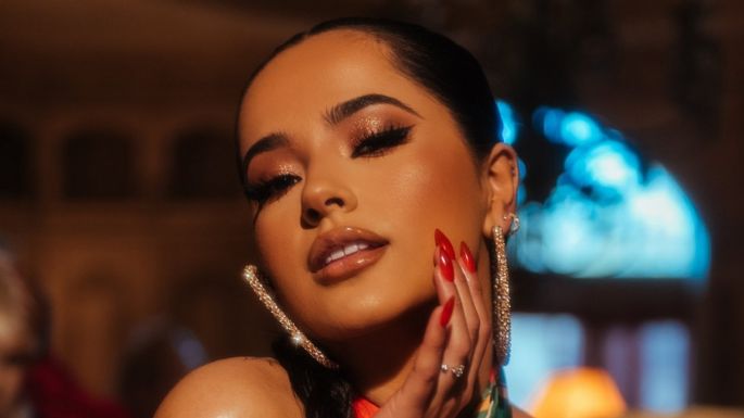 Becky G incursiona en el mambo y el merengue para el nuevo video de su sencillo 'Arranca'