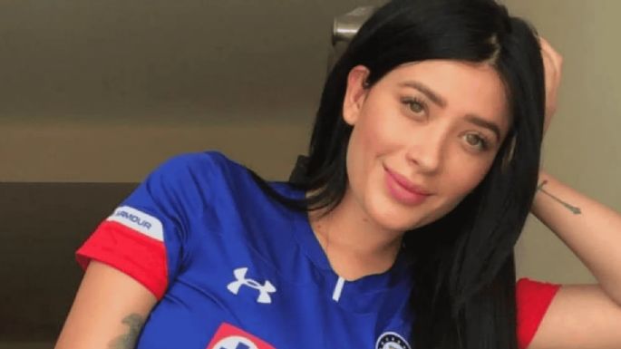 (Video) Brenda Zambrano enloquece a la fanaticada del Cruz Azul al ejecutar atrevido baile