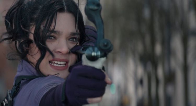 FOTO: Hailee Steinfeld, actriz de 'Hawkeye' conquista Instagram al posar con un atrevido vestido