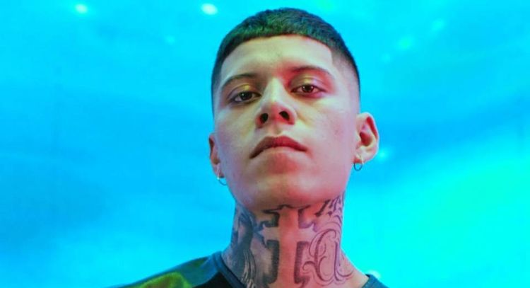 (Video) ¿Ya olvidó a Maya Nazor? Santa Fe Klan vuelve a ser captado con misteriosa mujer