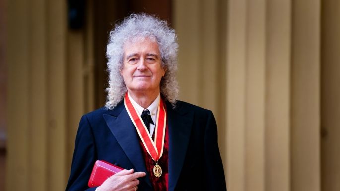 El Rey Carlos III nombra al guitarrista de Queen, Brian May, caballero por esta importante razón