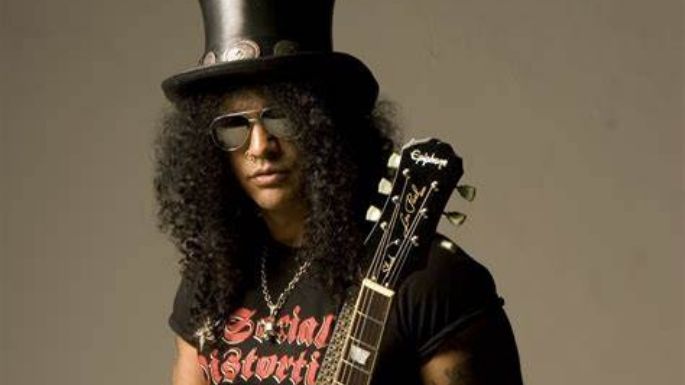 Slash se abre camino en el cine y crea productora de películas de terror