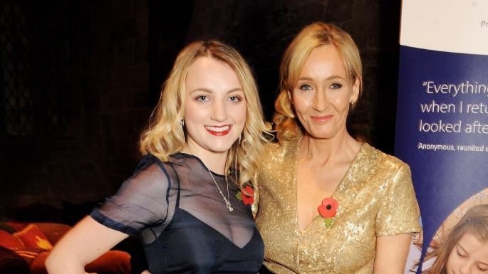 Actriz de Harry Potter defiende a JK Rowling del drama “anti-trans”: “Merece más gracia”