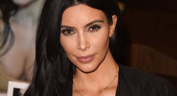Instagram: Kim Kardashian regresa a Internet  y presume figura con encantador 'outfit' de noche