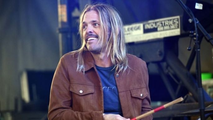 Mas de 100 bateristas se reúnen para rendir homenaje a Taylor Hawkins en el aniversario de su muerte