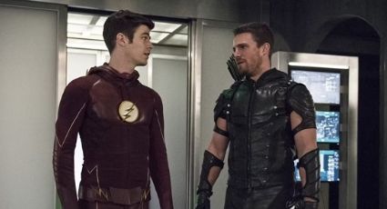 'The Flash': Stephen Amell insinúa que Oliver Queen tendrá un emotivo regreso para la temporada 9